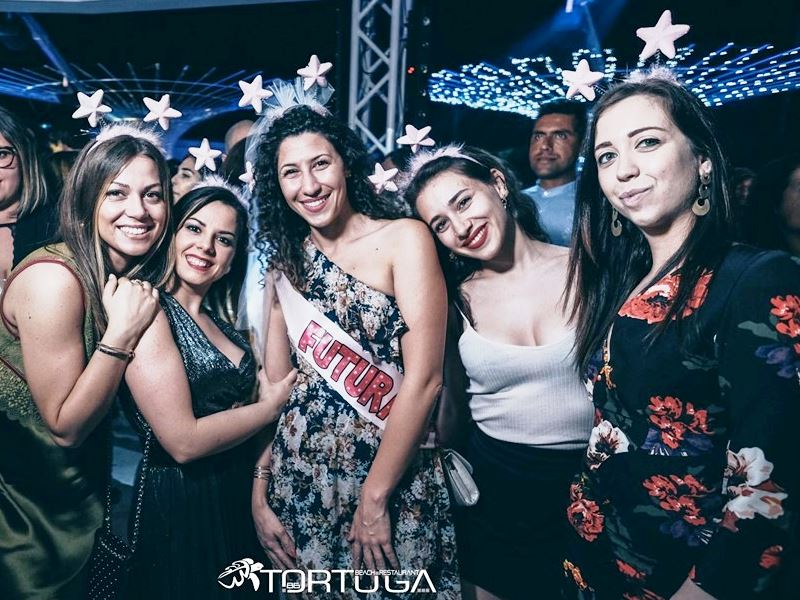 tortuga beach club sorridente futura sposa