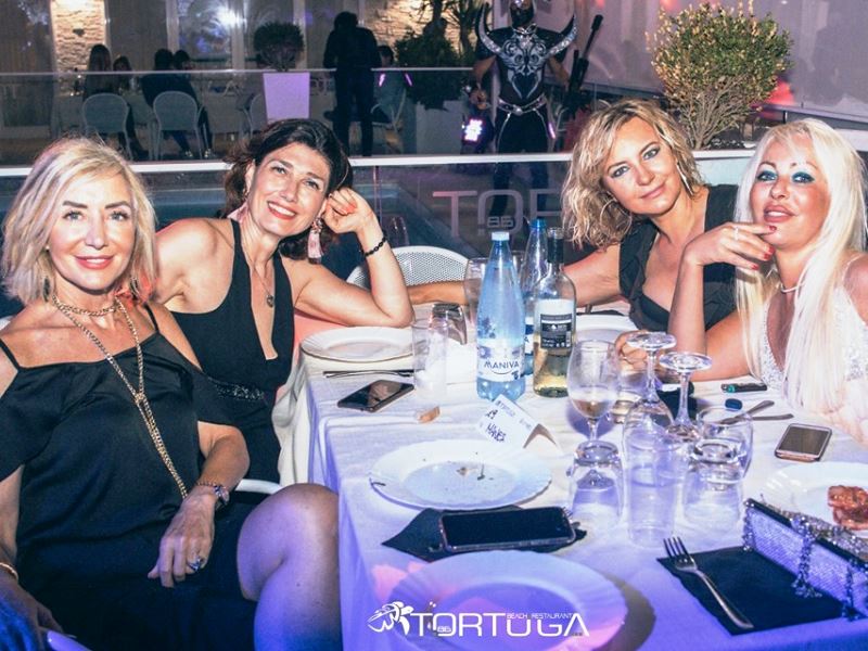 tortuga beach club splendide signore